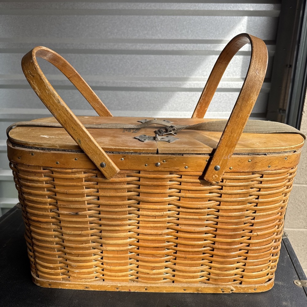 Vintage Refrigerated Picnic Basket Hawkeye Burlington Iowa EUC